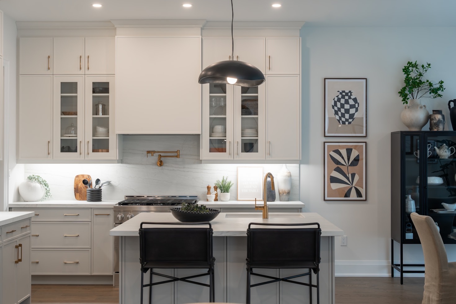 Exploring Sleek and Sophisticated Home Designs